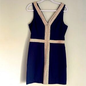 Lilly Pulitzer Elegant Navy Blue Dress with Cream Accents size 4
